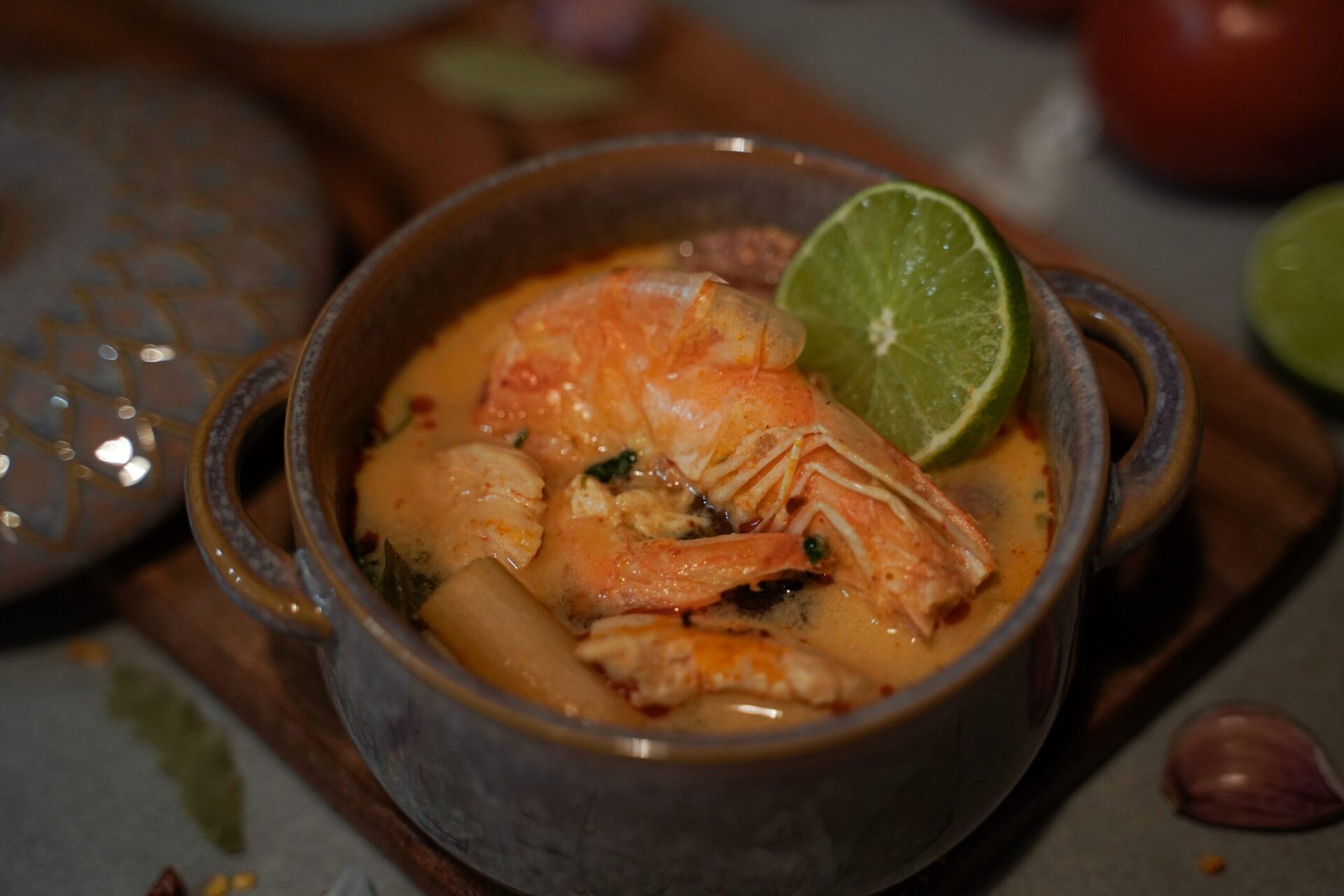 Read more about the article Exploring Thai Cuisine: The Authentic Taste of Tom Yum Goong